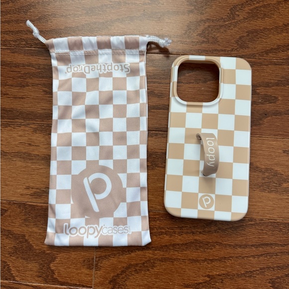 iPhone 15 Pro Loopy Cases Sand Dollar Checkered - Picture 1 of 5